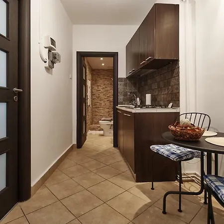 アパート B&v Accomodation *